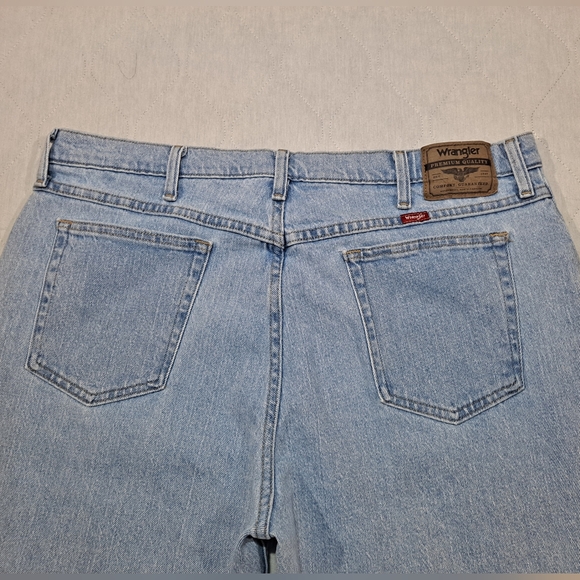 Wrangler Premium Quality Jeans Men's 38x29 Blue Stretch Denim Straight 5-Pocket - Picture 7 of 11